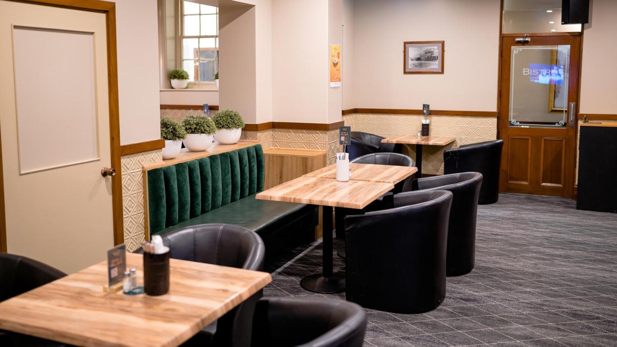 Victoria Hotel Strathalbyn Ngoại thất bức ảnh